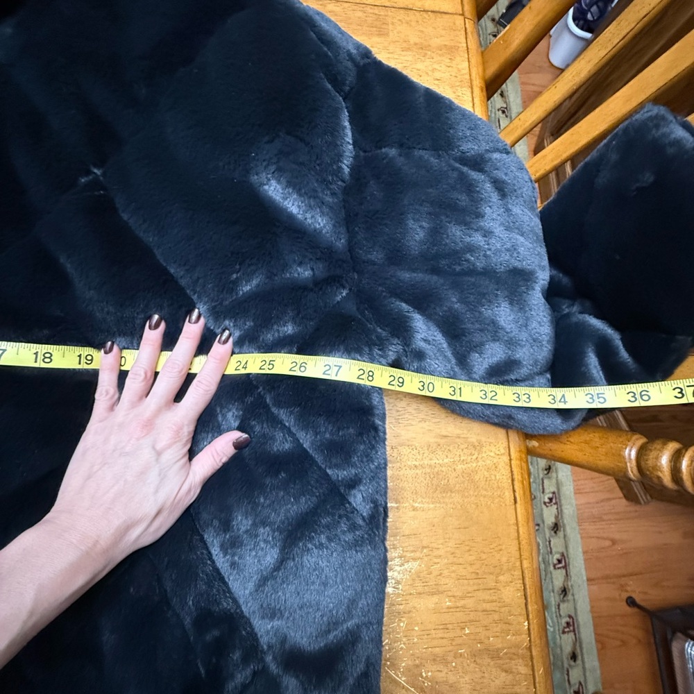 Abercrombie & Fitch Oversized Faux Fur Quilted Puffer Jacket XL Black - Picture 6 of 9